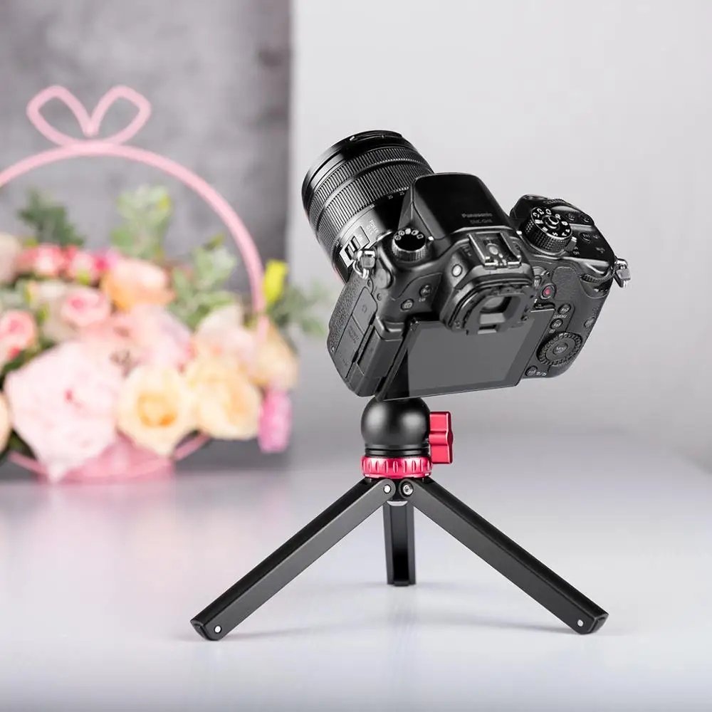 Mobile Tripod phone camera Stand Ball Head 1/4" Hotshoe Mount Adapter 360 Degree Rotating Swivel
Mobile Tripod phone camera Stand Ball Head 1/4" Hotshoe Mount Adapter 360 Degree Rotating Swivel