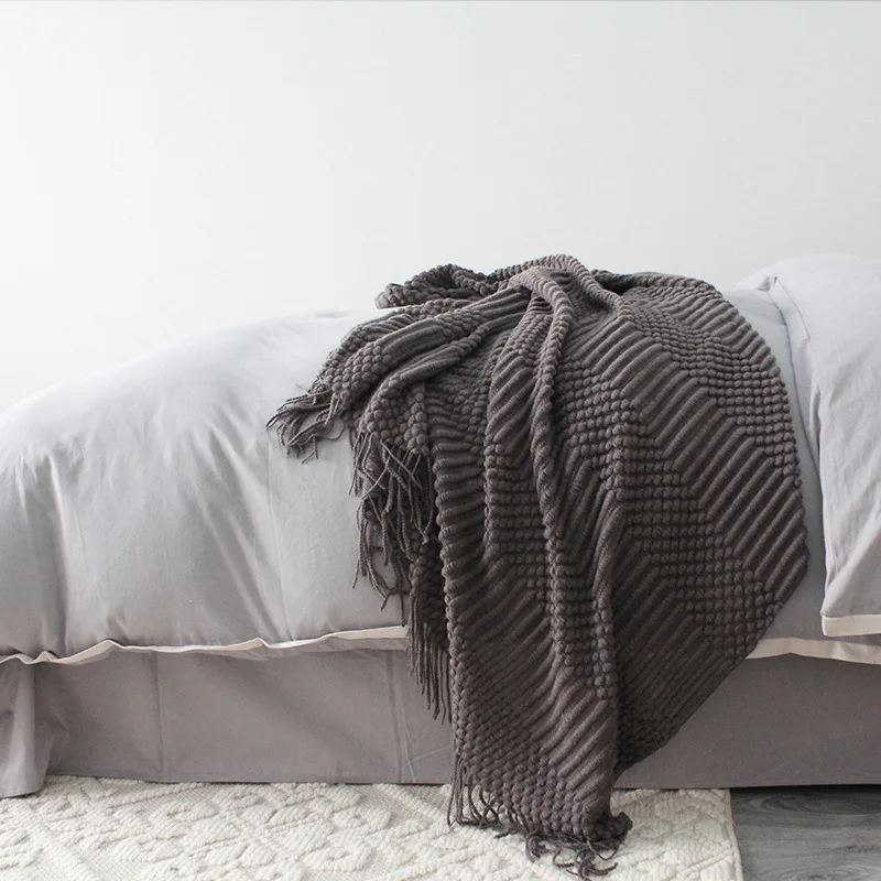 Spring and summer air-conditioning knitted blanket siesta blanket, bubble blanket, Nordic style, solid color blanket
Spring and summer air-conditioning knitted blanket siesta blanket, bubble blanket, Nordic style, solid color blanket