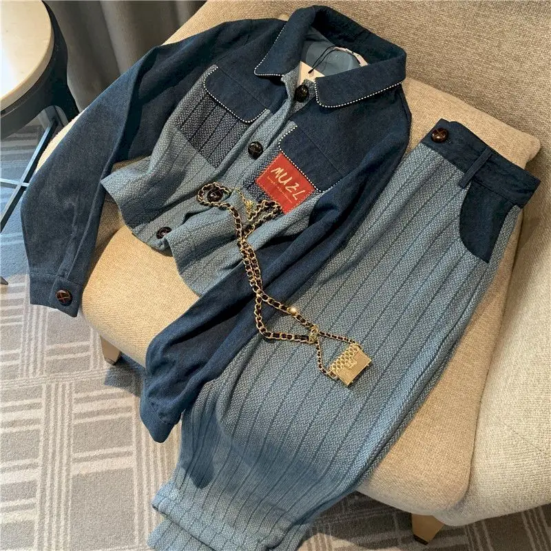 Женский комплект из двух предметов куртка и брюки искусственной джинсовой ткани
