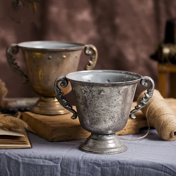 Roman Column Wrought Iron Table Vase Golden Vintage Distressed Flower Pot Florist Decoration Home Party Furnishing
Roman Column Wrought Iron Table Vase Golden Vintage Distressed Flower Pot Florist Decoration Home Party Furnishing