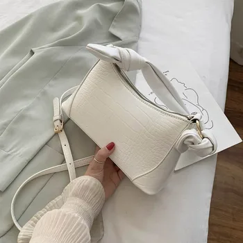New Girl Small Square Bag Summer Fashion Wild Lady Handbag Simple Casual One-shoulder Diagonal Commuter Bag White Female
New Girl Small Square Bag Summer Fashion Wild Lady Handbag Simple Casual One-shoulder Diagonal Commuter Bag White Female