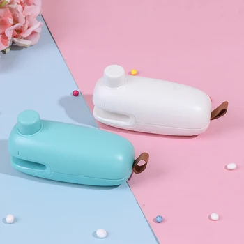 Usb Charging Portable Heating Plastic Bag Sealing Machine Cordless Handheld Vacuum Food Sealing Machine
Usb Charging Portable Heating Plastic Bag Sealing Machine Cordless Handheld Vacuum Food Sealing Machine