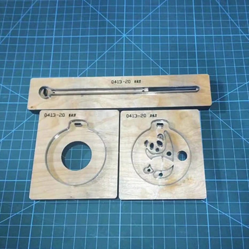DIY leather craft bag hanging decoration die cutting knife mold metal hollowed punch tool blade 7cm
DIY leather craft bag hanging decoration die cutting knife mold metal hollowed punch tool blade 7cm