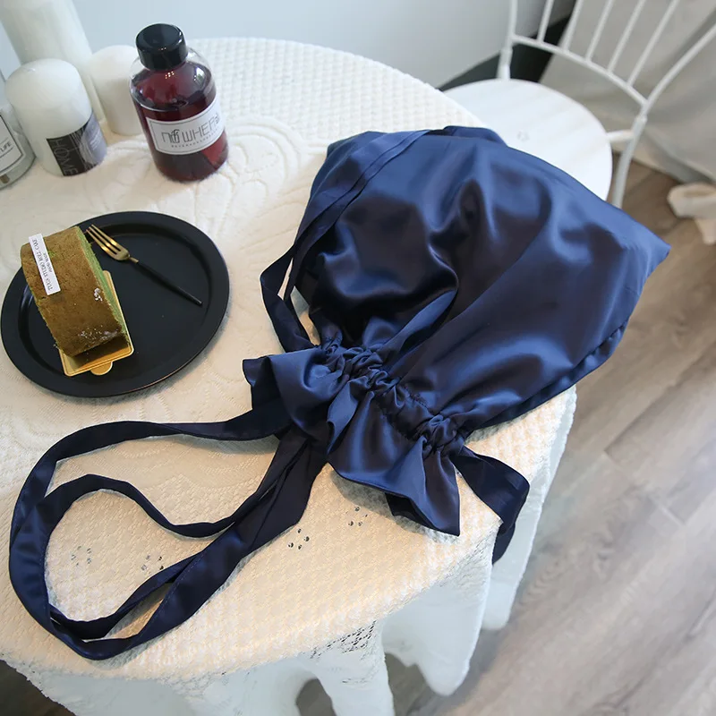2020 new girly style small fresh drawstring bag bucket bag sen style shoulder bag smooth satin handbag all-match
2020 new girly style small fresh drawstring bag bucket bag sen style shoulder bag smooth satin handbag all-match
