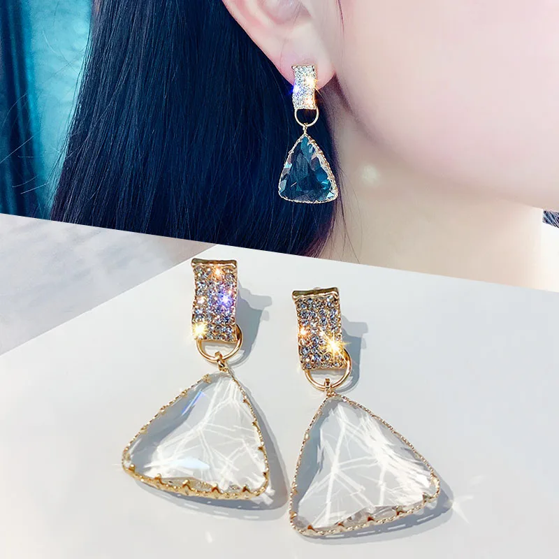 New Drop Triangle Shiny Simple Fashion Crystal Popular Transparent Earring Women Geometric Clear Trendy Elegant Drop Earrings
New Drop Triangle Shiny Simple Fashion Crystal Popular Transparent Earring Women Geometric Clear Trendy Elegant Drop Earrings