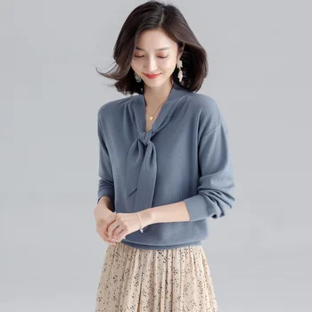 New knitted solid color turtleneck bowknot long-sleeved T-shirt women gray
New knitted solid color turtleneck bowknot long-sleeved T-shirt women gray