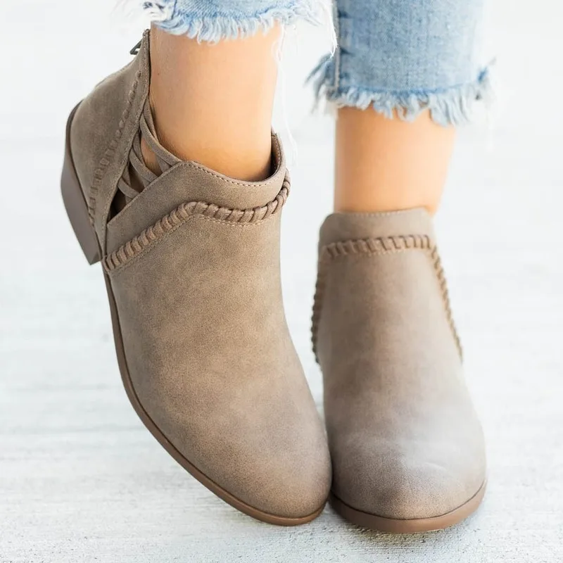 ARSMUNDI 2019 Ankle Boots Women Autumn Winter Female Slip On Women Causal Ankle Boots Platform Shoes Woman Flats Plus size M835 
ARSMUNDI 2019 Ankle Boots Women Autumn Winter Female Slip On Women Causal Ankle Boots Platform Shoes Woman Flats Plus size M835