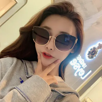 KEQERKING2019 fashion color luxury flat top cat eyes ladies sunglasses elegant oculos de sol men's oversized sunglasses UV400 
KEQERKING2019 fashion color luxury flat top cat eyes ladies sunglasses elegant oculos de sol men's oversized sunglasses UV400