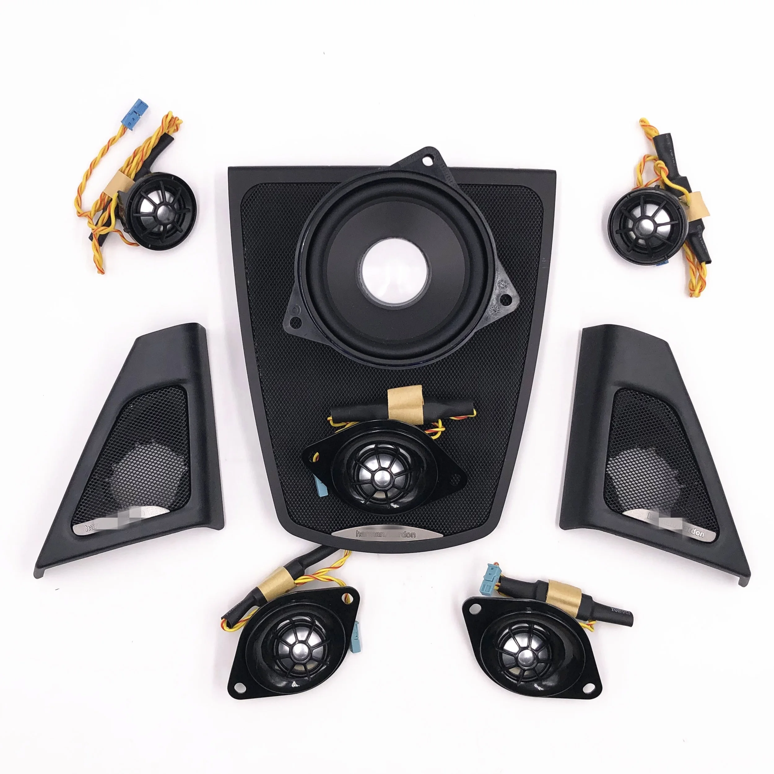 Front door speaker for BMW 5 serie f10 f11 tweeter cover audio trumpet head treble high range horn frame trim sound midrange
Front door speaker for BMW 5 serie f10 f11 tweeter cover audio trumpet head treble high range horn frame trim sound midrange