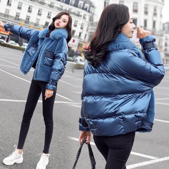 Faux Fox Fur Collar Lamb Jacket Parka Women Short Winter Coat 2019 New Warm Patchwork Wool Down Coat Jacket Outwear Female Tops
Faux Fox Fur Collar Lamb Jacket Parka Women Short Winter Coat 2019 New Warm Patchwork Wool Down Coat Jacket Outwear Female Tops