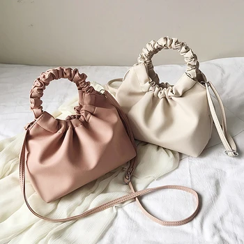 The new web celebrity in early spring of 2020 is the same as the handbag of a one-shoulder canvas handbag with ruffled lotus
The new web celebrity in early spring of 2020 is the same as the handbag of a one-shoulder canvas handbag with ruffled lotus