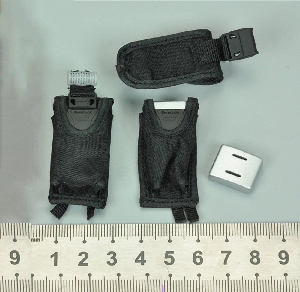 DAMTOYS 1/6th DAM 78055 DAM 78056 Diving Weight Bags Cube Model Suit 12inch Action Doll Collectable
DAMTOYS 1/6th DAM 78055 DAM 78056 Diving Weight Bags Cube Model Suit 12inch Action Doll Collectable