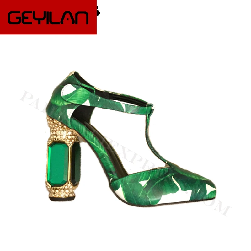 2020 Spring Brand New High Quality T-type High Heeled Shoes Chic Women Crystal High Heels Pumps Women Dress Shoes Plus Size 43
2020 Spring Brand New High Quality T-type High Heeled Shoes Chic Women Crystal High Heels Pumps Women Dress Shoes Plus Size 43