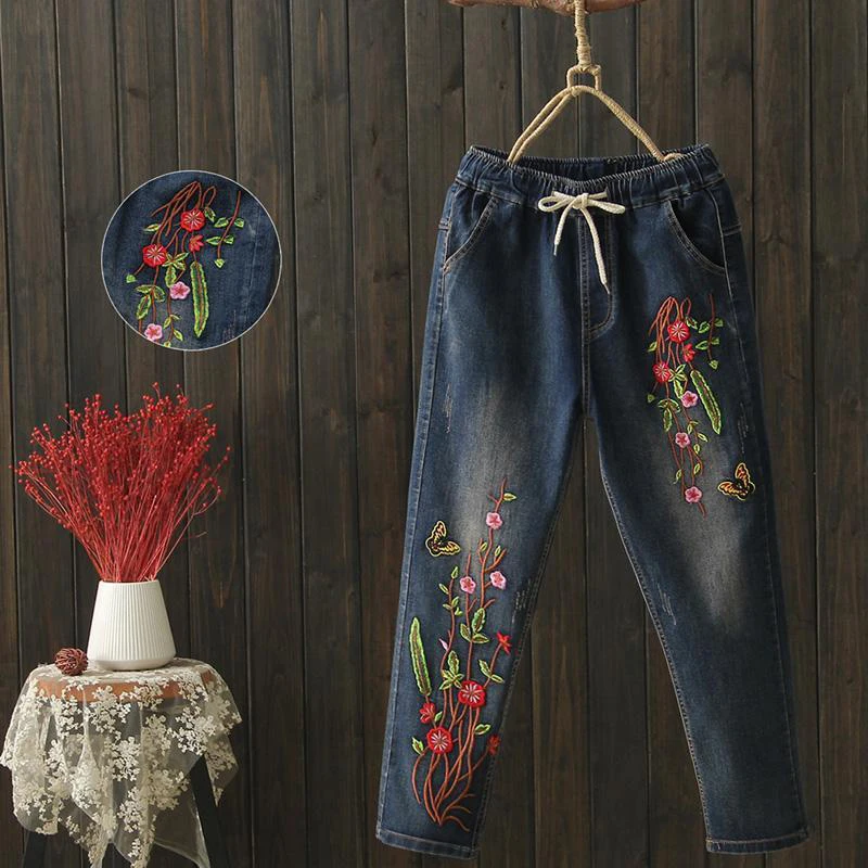 Spring New Arrival Arts Style Women Elastic Waist Loose Casual Jeans Flower Embroidery Vintage Jeans Cotton Denim Pants D540
Spring New Arrival Arts Style Women Elastic Waist Loose Casual Jeans Flower Embroidery Vintage Jeans Cotton Denim Pants D540