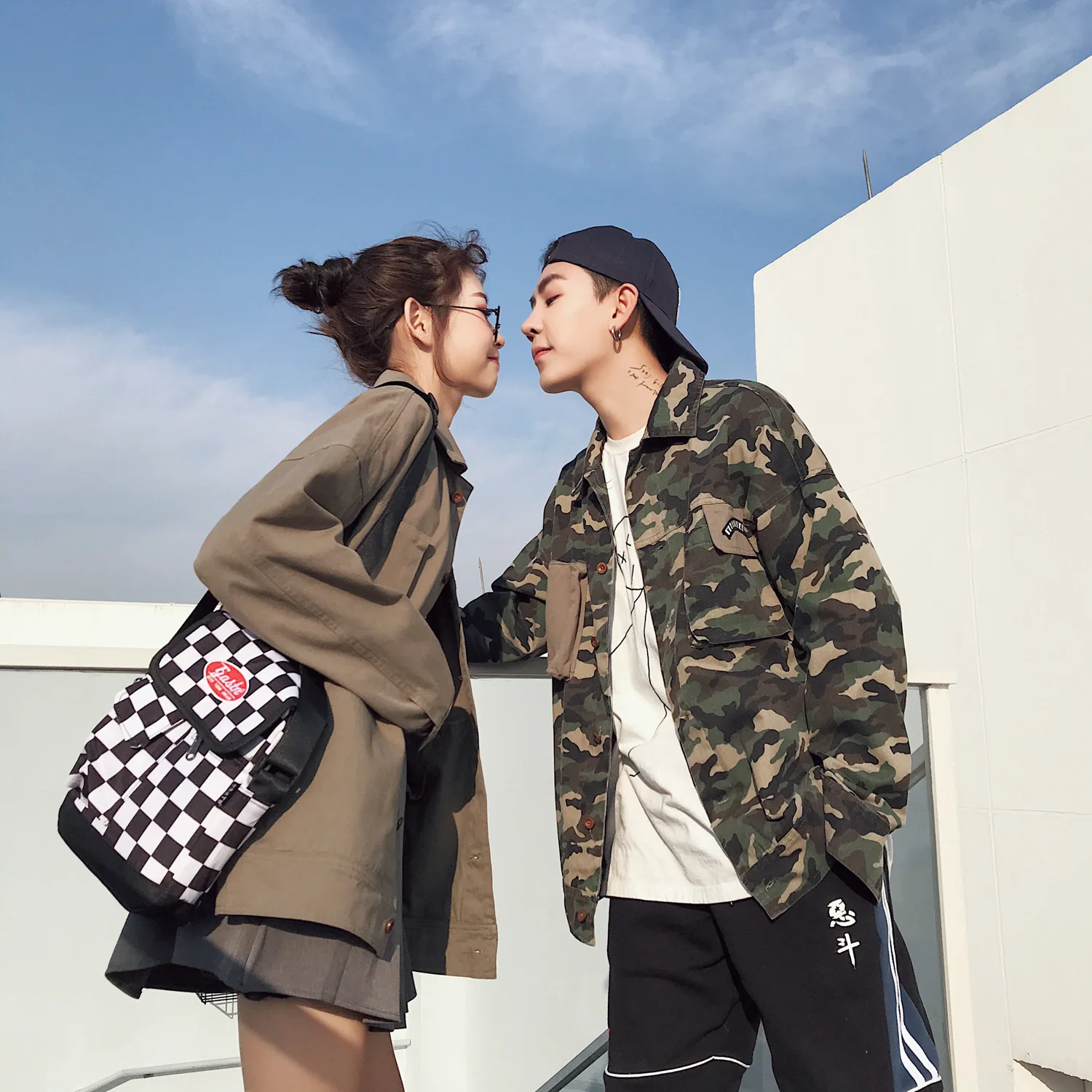 2018 Spring Clothing New Style Floral Camouflage Solid Color Denim Jacket Japanese-style Retro Workwear MEN'S Outerwear Fashion
2018 Spring Clothing New Style Floral Camouflage Solid Color Denim Jacket Japanese-style Retro Workwear MEN'S Outerwear Fashion