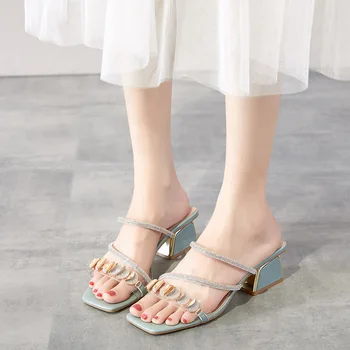 2020 Summer Sandals Women Leisure Slippers Fashion Women's Sandals Slides Shoes Square Heel Sandalias Gelatina Mujer Crystal 4cm 
2020 Summer Sandals Women Leisure Slippers Fashion Women's Sandals Slides Shoes Square Heel Sandalias Gelatina Mujer Crystal 4cm