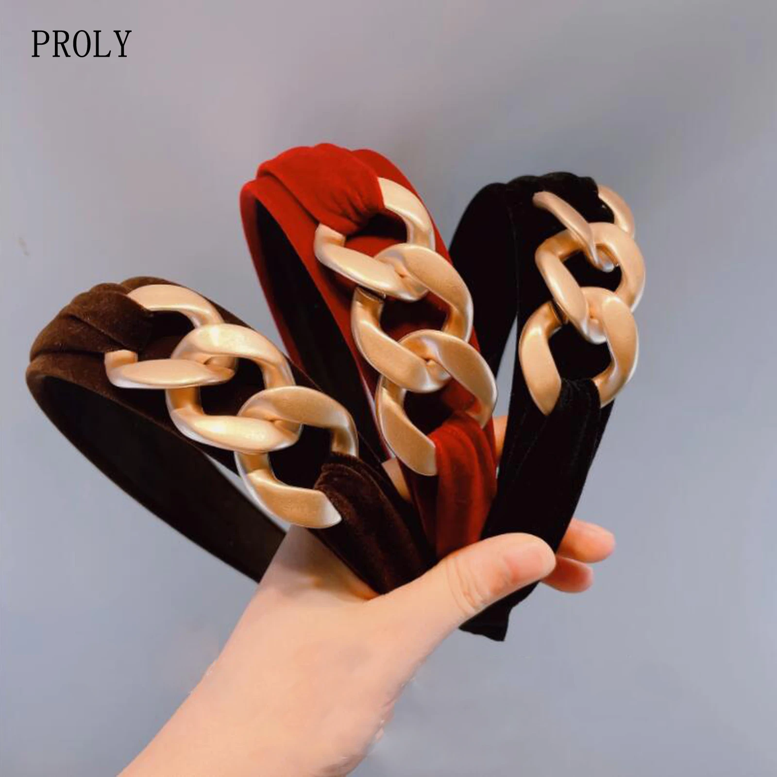 PROLY New Fashion Women Headband Wide Side Alloy Chain Hairband Wide Side Turban Vintage Hair Accessories
PROLY New Fashion Women Headband Wide Side Alloy Chain Hairband Wide Side Turban Vintage Hair Accessories