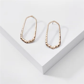 2020 New Arrival Hollow Out Super Light Big Water Drop Fram Stud Earrings Hot Brand Simple Design Stud Earrings
2020 New Arrival Hollow Out Super Light Big Water Drop Fram Stud Earrings Hot Brand Simple Design Stud Earrings