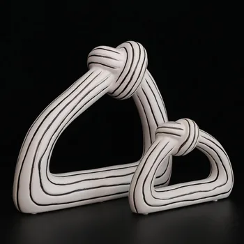 Nordic Triangular Linellae Knot Model Creative Cereamic Crafts Desk Figurine Office Room Decor Home Decoration Accessories
Nordic Triangular Linellae Knot Model Creative Cereamic Crafts Desk Figurine Office Room Decor Home Decoration Accessories