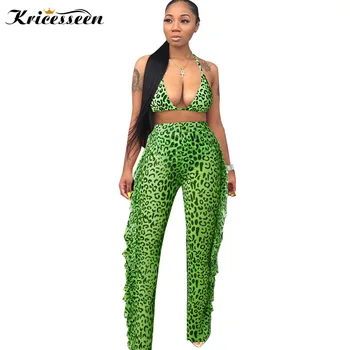 Kricesseen Casual Print Two Piece Pant Set Women Halter Backless Top and Ruffles Detail Long Pants Suits 2 Piece Beach Outfits 
Kricesseen Casual Print Two Piece Pant Set Women Halter Backless Top and Ruffles Detail Long Pants Suits 2 Piece Beach Outfits