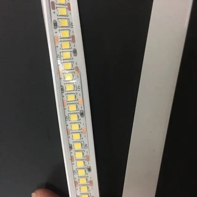 LED Strip 12 V 2835 Patch Single Row 240 Lamp Beads/M Super Bright 12 V 05*13 Silicone Sleeve Soft Light Belt
LED Strip 12 V 2835 Patch Single Row 240 Lamp Beads/M Super Bright 12 V 05*13 Silicone Sleeve Soft Light Belt