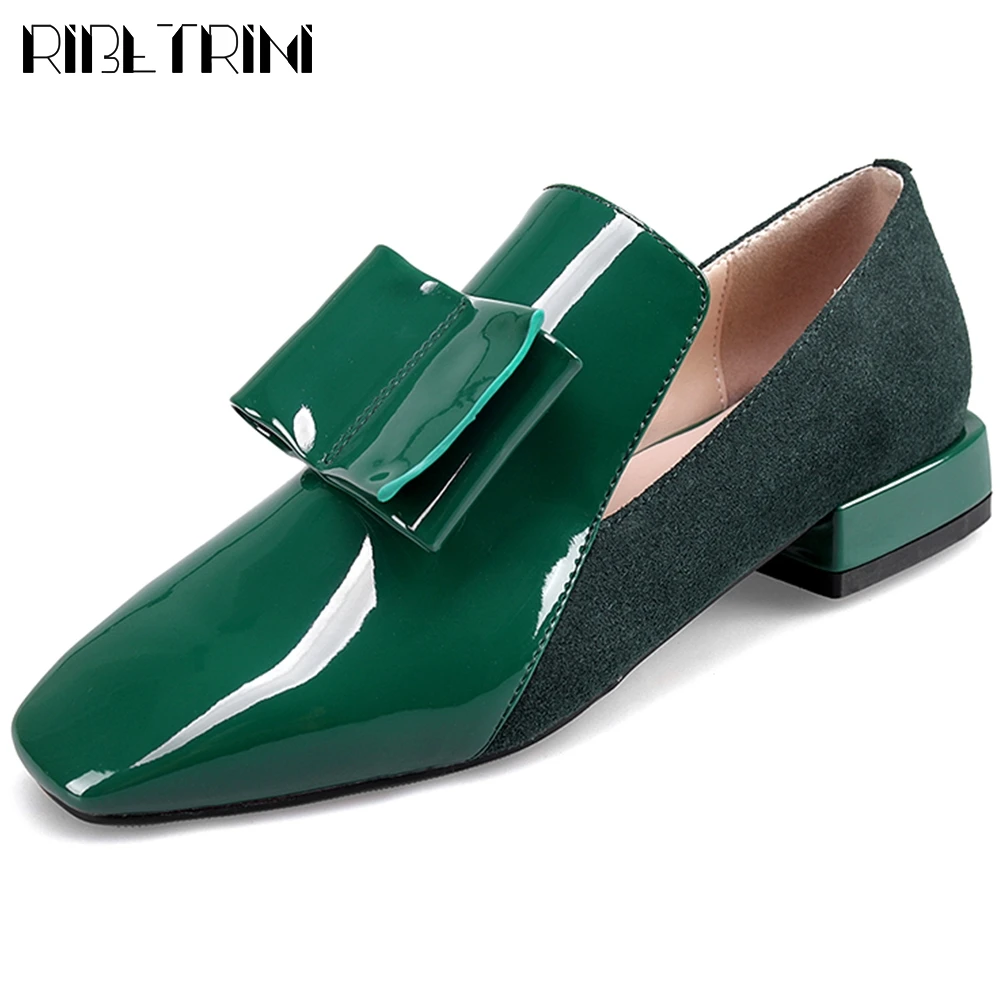 RIBETRINI 33-43 New Ladies Bowtie Chunky Heels Patent Leather Shoes Woman Genuine Cow Suede Leather Pumps Women Party Pumps
RIBETRINI 33-43 New Ladies Bowtie Chunky Heels Patent Leather Shoes Woman Genuine Cow Suede Leather Pumps Women Party Pumps