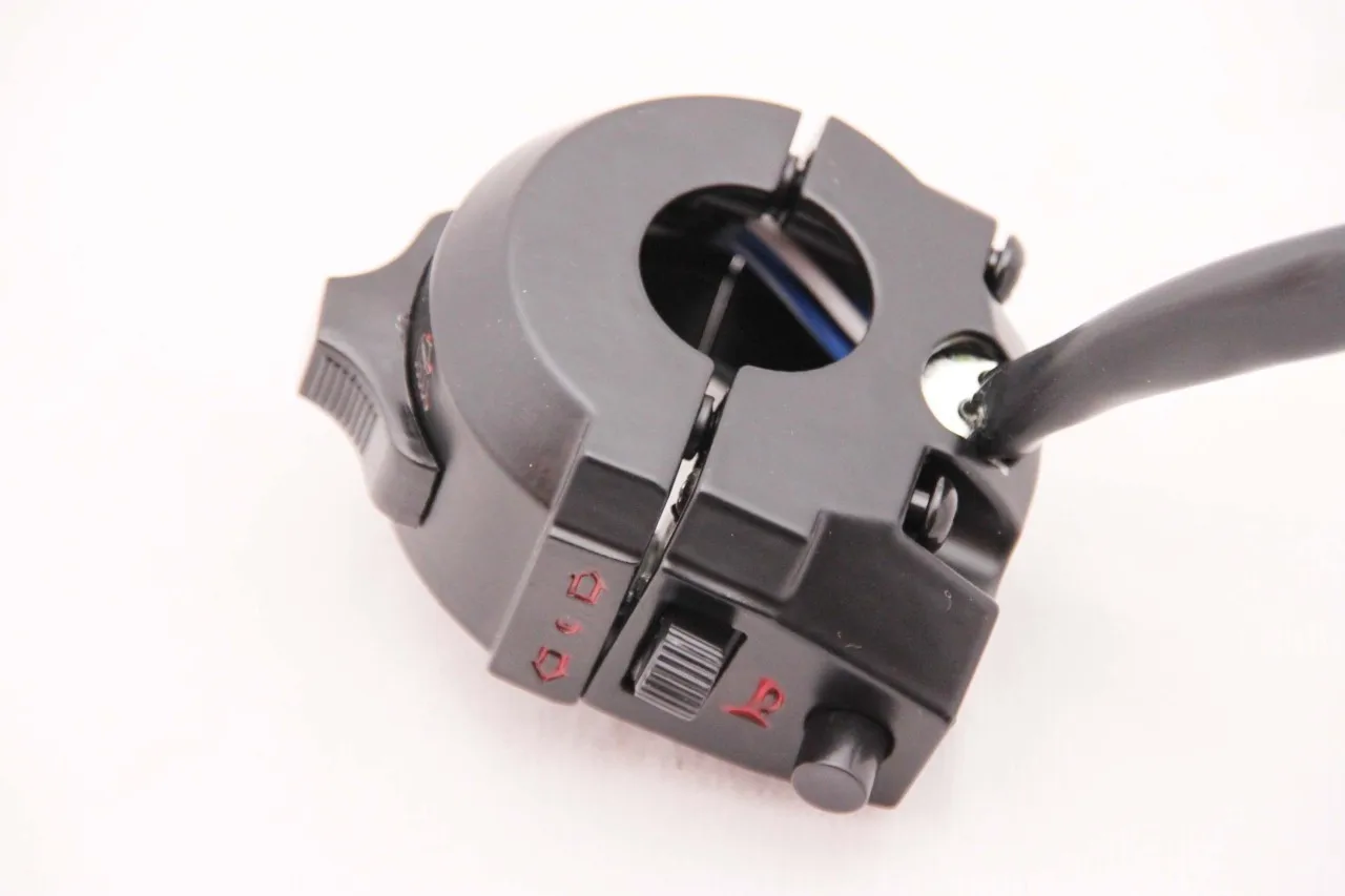 12V 7/8'' Motorcycle Handlebar Horn Button Turn Signal Light Control Switch Blinker Switchs For Honda Yamaha Harley Kawasaki BMW
12V 7/8'' Motorcycle Handlebar Horn Button Turn Signal Light Control Switch Blinker Switchs For Honda Yamaha Harley Kawasaki BMW