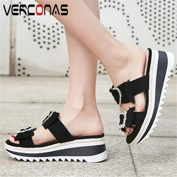 VERCONAS Women Metal Button Rhinestones Straw Slippers Mules Thick Bottom High Heels Sandals Peep Toe High Quality Shoes Woman
VERCONAS Women Metal Button Rhinestones Straw Slippers Mules Thick Bottom High Heels Sandals Peep Toe High Quality Shoes Woman