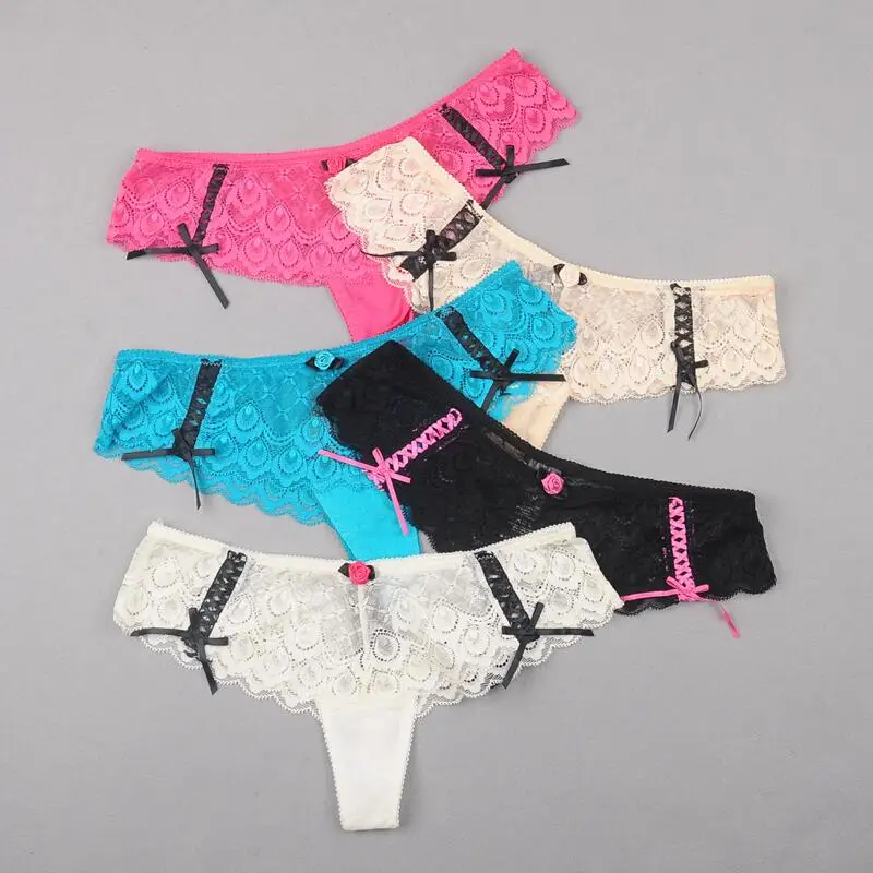Женские прозрачные кружевные трусики с заниженной талией
Женские прозрачные кружевные трусики с заниженной талией