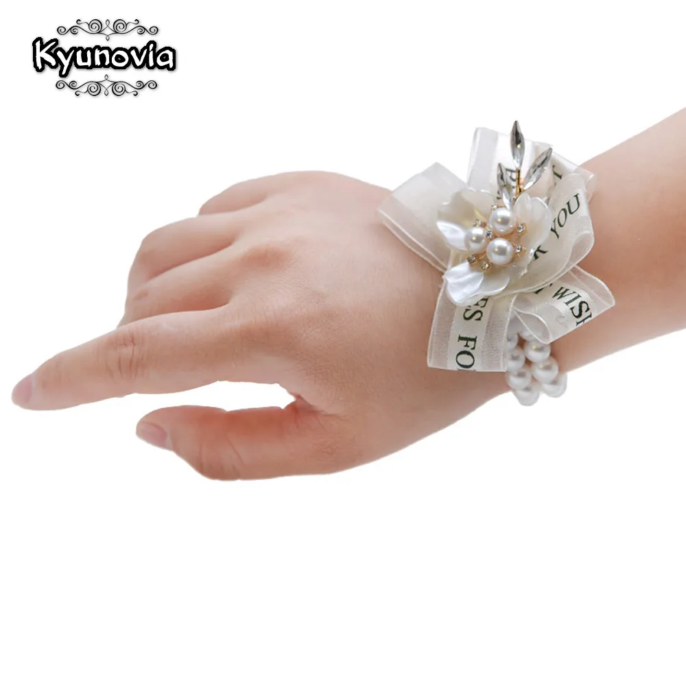Kyunovia Wrist flower Bridesmaid Bracelet Ceremony Prom Brooch Wrist Corsage Tiny beaded Beaded Boutonniere Best Man Pin D157
Kyunovia Wrist flower Bridesmaid Bracelet Ceremony Prom Brooch Wrist Corsage Tiny beaded Beaded Boutonniere Best Man Pin D157