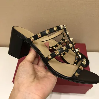 Bonjean 2020 women slippers Cow leather summer open toe rivets khaki color high heels square heel beaches sandals party dress
Bonjean 2020 women slippers Cow leather summer open toe rivets khaki color high heels square heel beaches sandals party dress