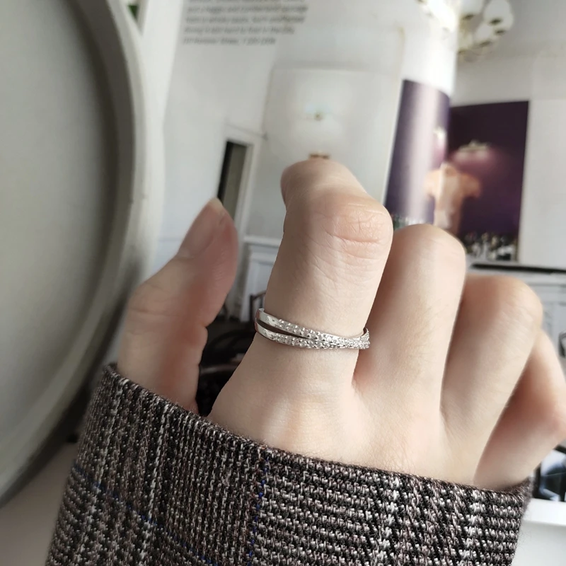 Korean 925 Sterling Silver Zircon Cross Ring Overlap Layered Ring Temperament Slim Ring Women Accessories Jewelry Size 13/15/17
Korean 925 Sterling Silver Zircon Cross Ring Overlap Layered Ring Temperament Slim Ring Women Accessories Jewelry Size 13/15/17