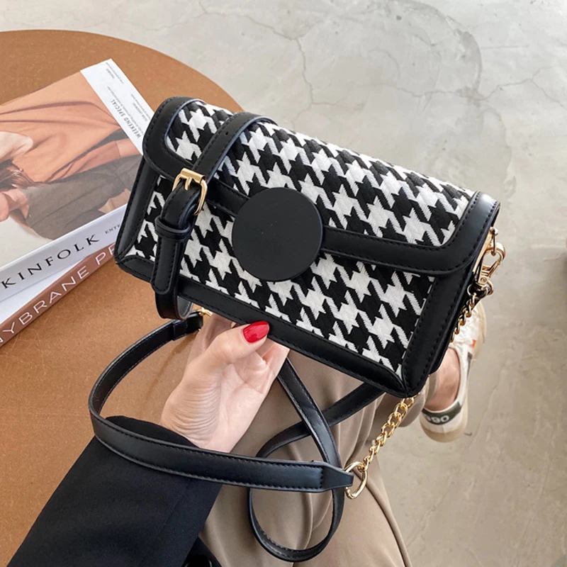 Women's Shoulder Bag Fashion Designer Contrast Color PU Leather 2021 Handbag Simple Women's Straddle Bag Girl's Purse
Women's Shoulder Bag Fashion Designer Contrast Color PU Leather 2021 Handbag Simple Women's Straddle Bag Girl's Purse