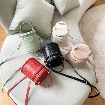 Round Cowhide Leather Box Bag Retro Bucket Women's Bag Mini Casual Korean Portable Messenger Bag Crocodile Pattern 2020 Fashion
Round Cowhide Leather Box Bag Retro Bucket Women's Bag Mini Casual Korean Portable Messenger Bag Crocodile Pattern 2020 Fashion