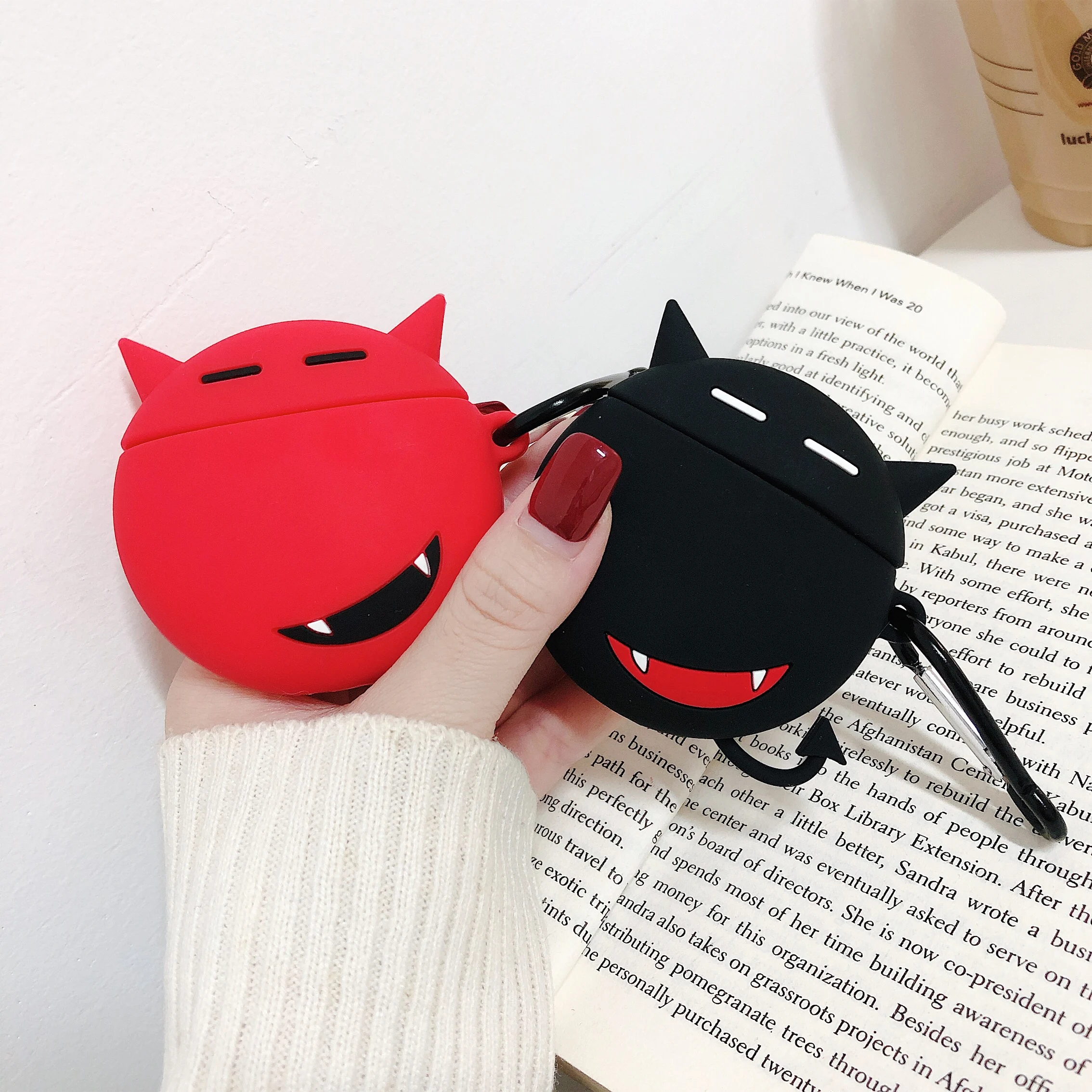 For AirPods Apple Cartoon 3D devil wireless charging Headphone Cases For Airpods Silicone bluetooth Accessories Protector Covers
For AirPods Apple Cartoon 3D devil wireless charging Headphone Cases For Airpods Silicone bluetooth Accessories Protector Covers