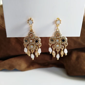 Korean Baroque Style Long Female Earrings Bohemian Retro Temperament Rhinestone Crystal Tassel Clip Earrings Without Piercing
Korean Baroque Style Long Female Earrings Bohemian Retro Temperament Rhinestone Crystal Tassel Clip Earrings Without Piercing