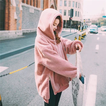 Autumn and winter Korean style pink hooded plus velvet thickened women's thermal pullovers loose furry coat jackets
Autumn and winter Korean style pink hooded plus velvet thickened women's thermal pullovers loose furry coat jackets