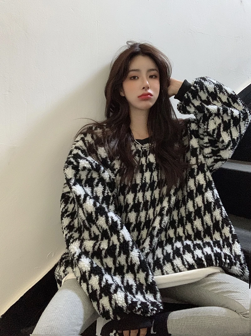 2020 fall/winter new lazy wind jacket all-match houndstooth thickened outer lamb wool sweatershirt All-match good-looking
2020 fall/winter new lazy wind jacket all-match houndstooth thickened outer lamb wool sweatershirt All-match good-looking