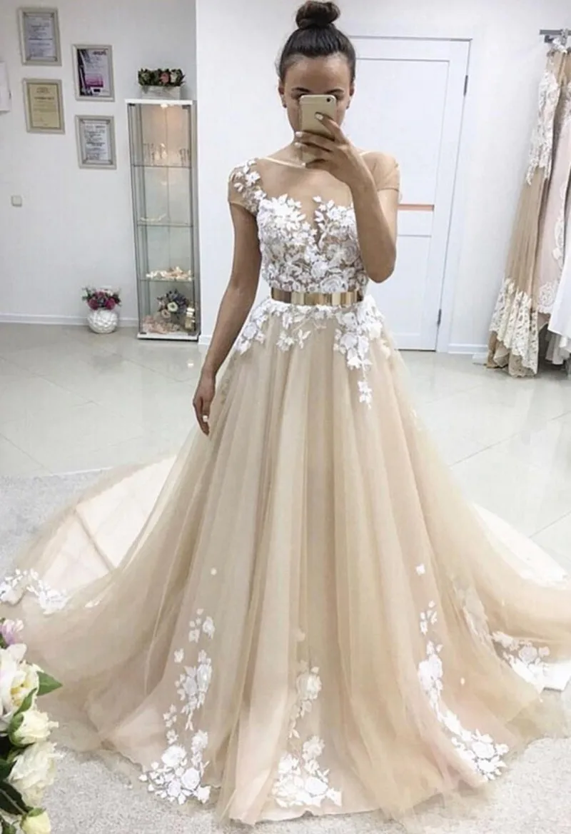 

Hot Sale Champagne Evening Dresses 2024 Illusion Neckline Cap Sleeves White Lace Appliqued Skirt And Bodice Vestidos De Novia