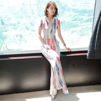 Women 2020 New Summer Fashion Overalls Romper Female Plus Size V Neck Elegant Slim Printed Jumpsuit Ladies Chiffon Clothing L47
Women 2020 New Summer Fashion Overalls Romper Female Plus Size V Neck Elegant Slim Printed Jumpsuit Ladies Chiffon Clothing L47