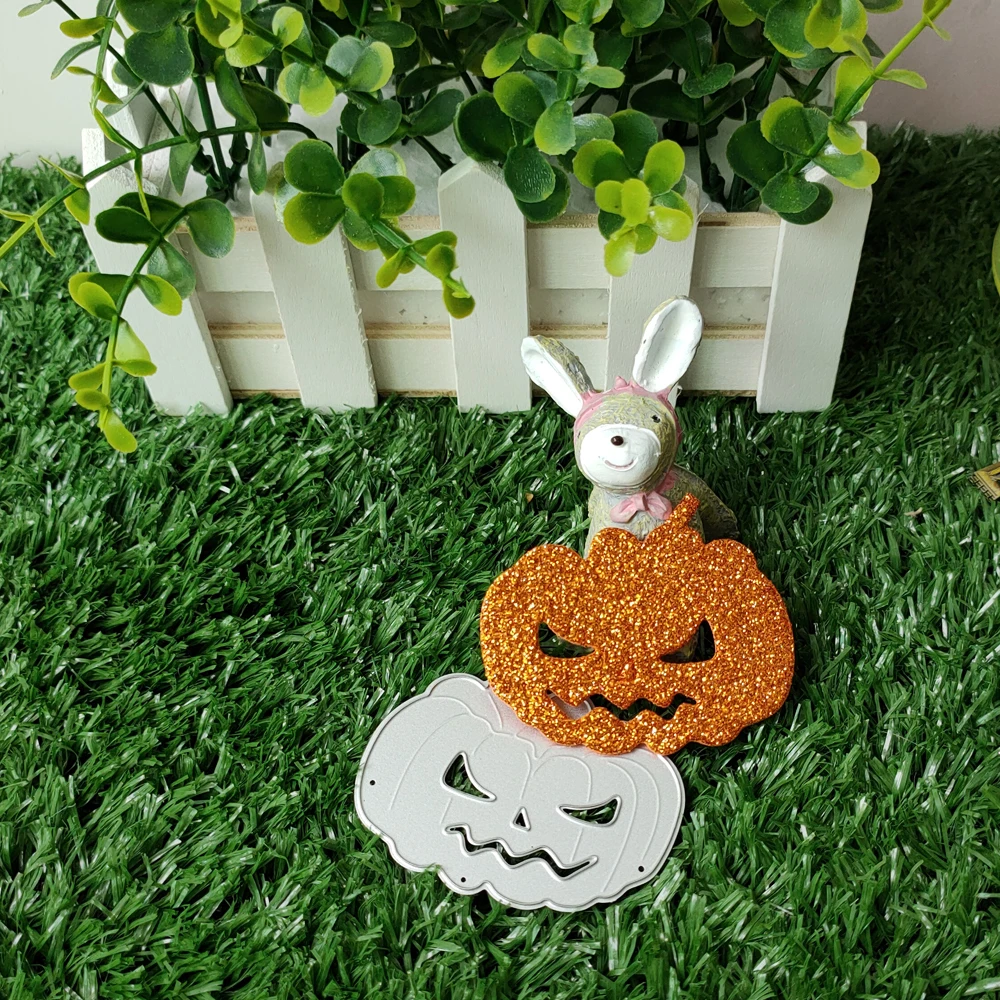 Funny Pumpkin face on Halloween metals cutting dies DIY template, scrapbook, engraving paper cards album crafts cutting dies
Funny Pumpkin face on Halloween metals cutting dies DIY template, scrapbook, engraving paper cards album crafts cutting dies