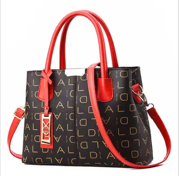 Ragcci brand Retro fashion Messenger bag Mummy bag versatile high-capacity middle-aged female bag hand bag tassel handbag mom
Ragcci brand Retro fashion Messenger bag Mummy bag versatile high-capacity middle-aged female bag hand bag tassel handbag mom