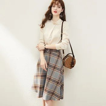 2020 Women Dress Set Spring New Style French Retro Elegant Elegant High-waisted Pattern Slimming Skirt Two-Piece Set Femeal Suit
2020 Women Dress Set Spring New Style French Retro Elegant Elegant High-waisted Pattern Slimming Skirt Two-Piece Set Femeal Suit