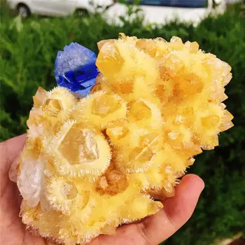 Newly discovered yellow blue crystal cluster quartz crystal cluster mineral specimen surface crystal beautiful
Newly discovered yellow blue crystal cluster quartz crystal cluster mineral specimen surface crystal beautiful
