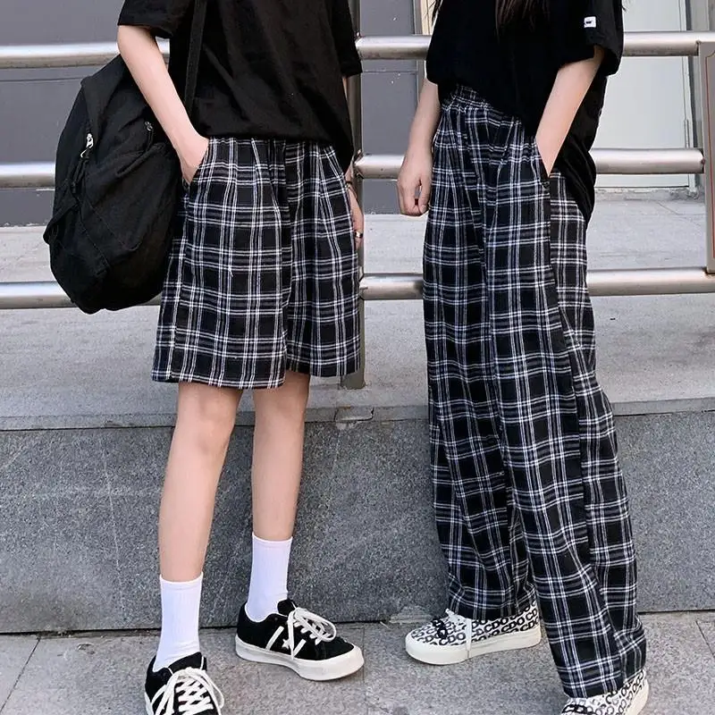 Plaid Pants Women Casual Chic Oversize Loose Wide Leg Trousers Ins Retro Teens Harajuku Hip-hop All-match Unisex Streetwear met
Plaid Pants Women Casual Chic Oversize Loose Wide Leg Trousers Ins Retro Teens Harajuku Hip-hop All-match Unisex Streetwear met