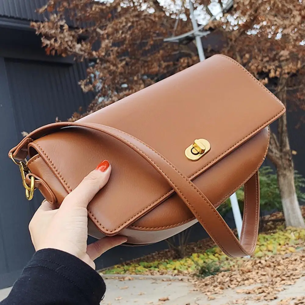 Vintage Square Armpit Bag Women Shoulder Bag 2021 Fashion New Saddle Bags Pu Leather Women's Designer Handbag Crossbody Bags New
Vintage Square Armpit Bag Women Shoulder Bag 2021 Fashion New Saddle Bags Pu Leather Women's Designer Handbag Crossbody Bags New