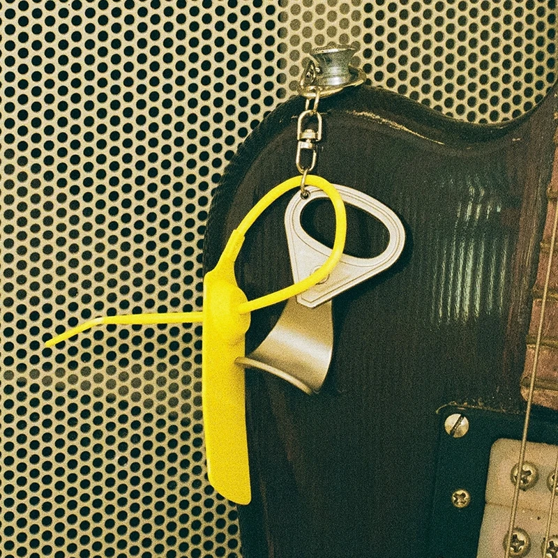 Creative Easy Pull Ring Bottle Opener Key Chain Fashion Personality Bag Key Pendant Key Ring Couple's Charm Practical Gift 2020
Creative Easy Pull Ring Bottle Opener Key Chain Fashion Personality Bag Key Pendant Key Ring Couple's Charm Practical Gift 2020