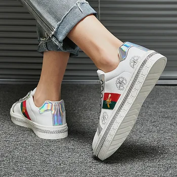 2020 Bee Shiny Embroidered Couple Unisex Shoes Men Men's Sneakers Breathable Mans Footwear Zapatillas Hombre Scarpe Uomo
2020 Bee Shiny Embroidered Couple Unisex Shoes Men Men's Sneakers Breathable Mans Footwear Zapatillas Hombre Scarpe Uomo