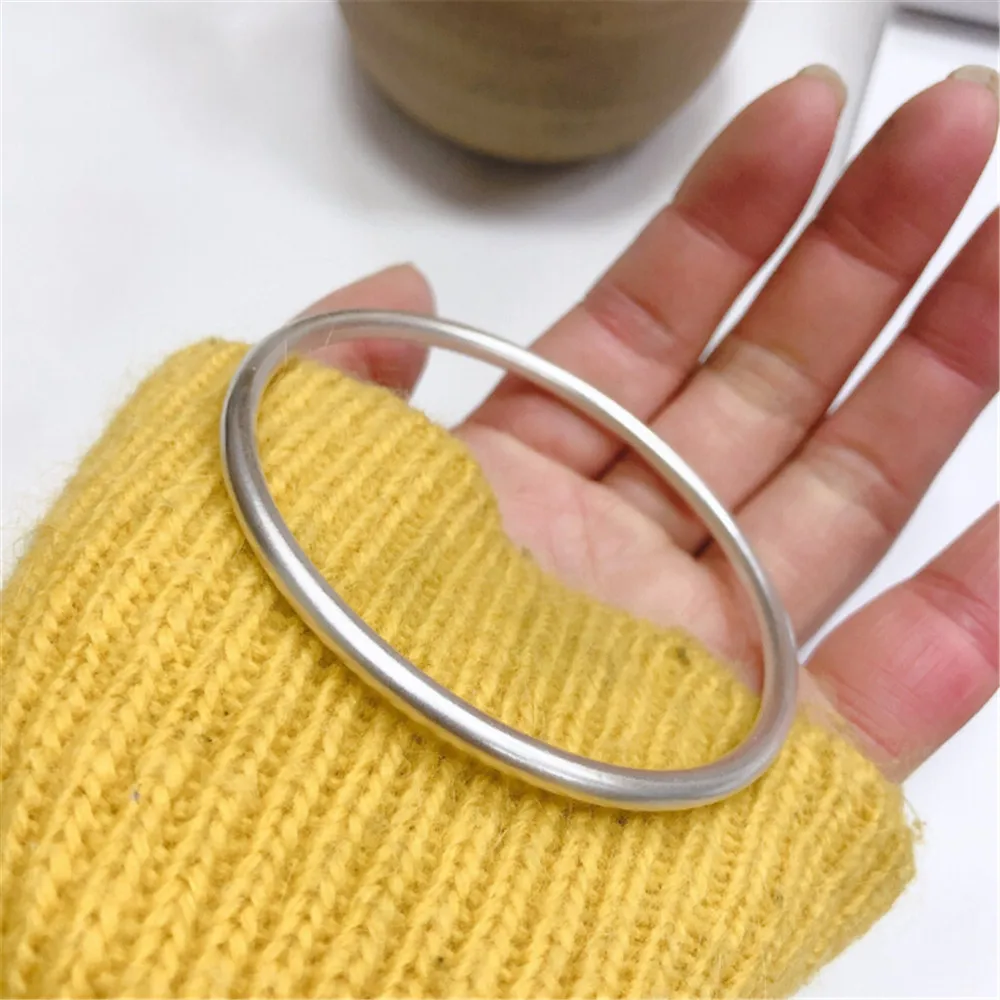 New Style Fashion Solid S999 Sterling Silver Bangle Inheritance Series Closed-mouth Smooth Grind Bangles for Women Dropship
New Style Fashion Solid S999 Sterling Silver Bangle Inheritance Series Closed-mouth Smooth Grind Bangles for Women Dropship
