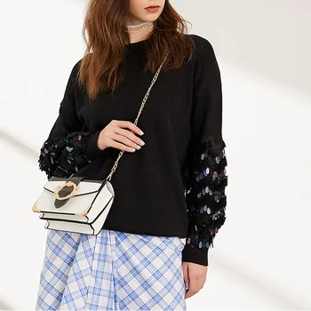 2019 Autumn Sweaters Loose Women Designer Luxury Sequins Lantern Sleeves Pullovers Feminine Thick Basic Top High Street Clothing
2019 Autumn Sweaters Loose Women Designer Luxury Sequins Lantern Sleeves Pullovers Feminine Thick Basic Top High Street Clothing
